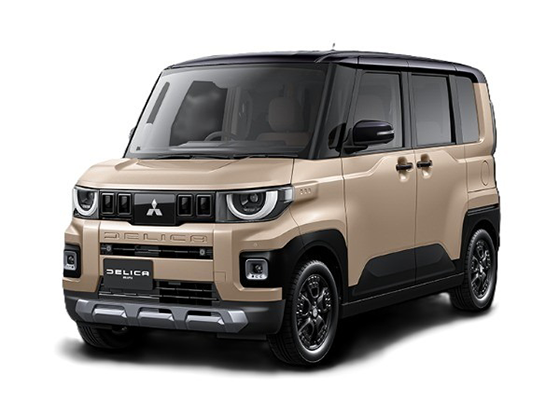 新型デリカミニ　G　Premium
